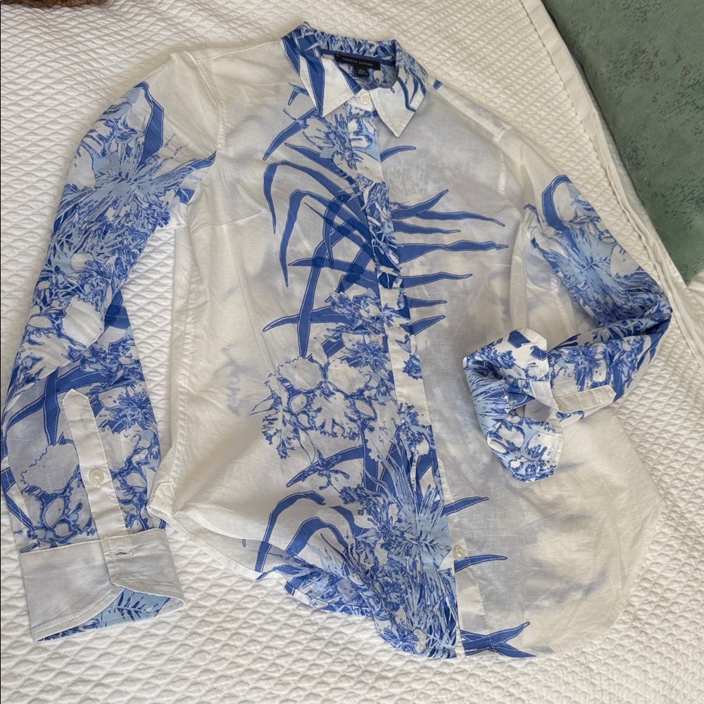 Tommy Hilfiger Blue and White Patterned Shirt